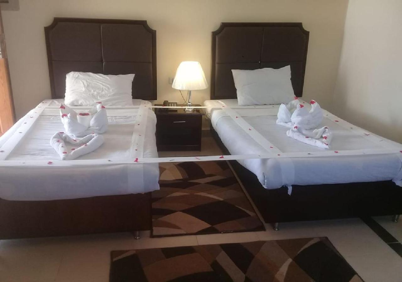 עיין סוחנה Amigo El-Sokhna Hotel מראה חיצוני תמונה